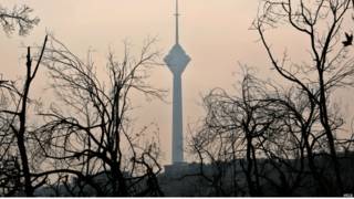 أعلنت السلطات الإيرانية أن معدلات التلوث وصلت إلى حدها الأسوء في طهران 