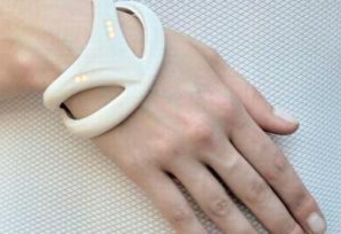 يرصد علامات الشيخوخة مبكرا