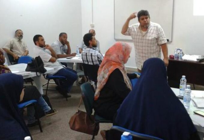 دورة تدريبية للتوعية بالمخدرات والإيدز