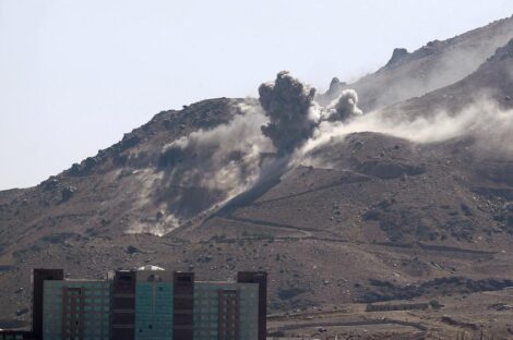 طائرات التحالف تقصف موقعاً عسكرياً قرب صنعاء