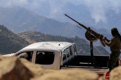 القتال محتدم في عدة مناطق باليمن