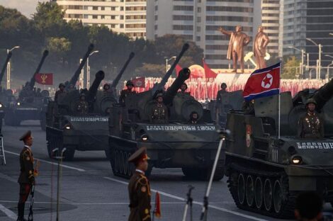 ربطت كوريا الشمالية الرد العسكري بإجراء جارتها الجنوبية مناورات