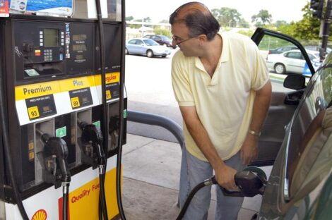 زاد خام القياس العالمي مزيج برنت 48 سنتا إلى 45.34 دولار للبرميل