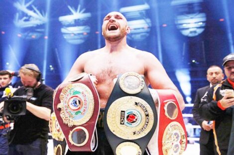 فيوري يجرد كليتشكو من لقبه العالمي للوزن الثقيل