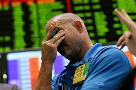 وصلت سعر برميل النفط العالمي الجمعة إلى 45.17 دولارا