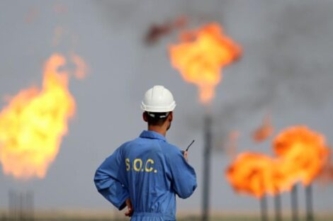 شبح التخمة يخيم على السوق جراء ضعف الطلب