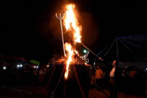 غواتيمالا تحرق الشيطان