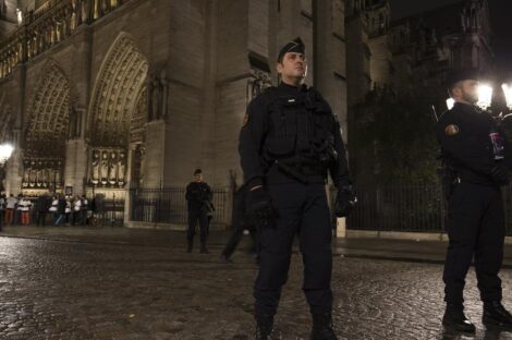 فرنسا عززت الإجراءات الأمنية بعد هجمات باريس