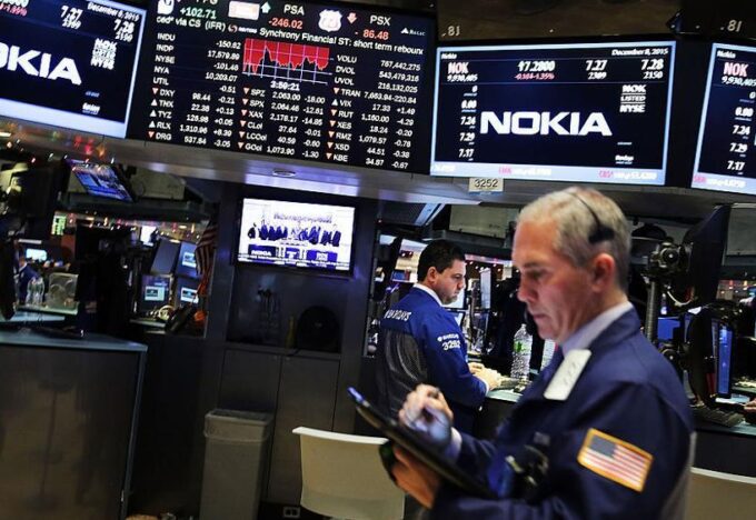 فقدت أسعار النفط 10 % من قيمتها الأسبوع الماضي