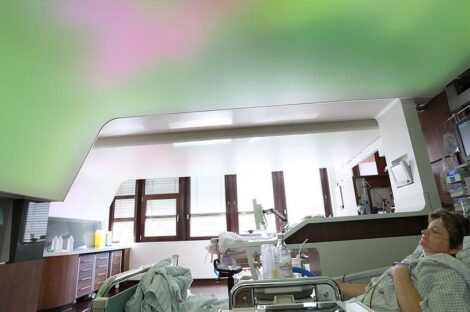 يتحدثون لغتين تتأخر لديهم الإصابة بأعراض تدهور الوظائف العقلية، بحسب الدراسة