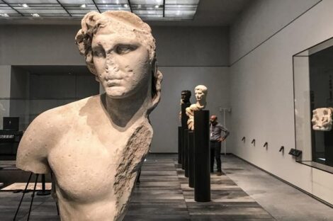 لوفر أبو ظبي