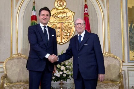 تونس وإيطاليا