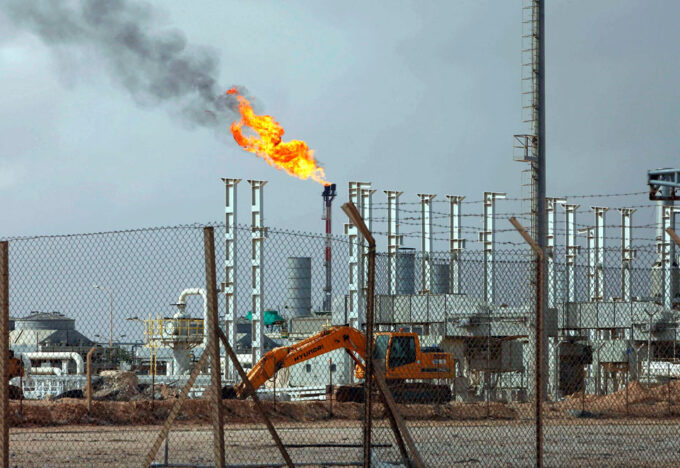 حقل الشرارة