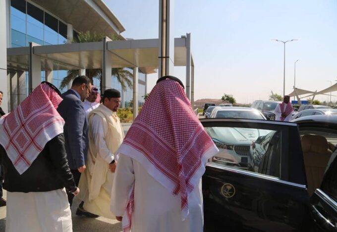 أونيس
