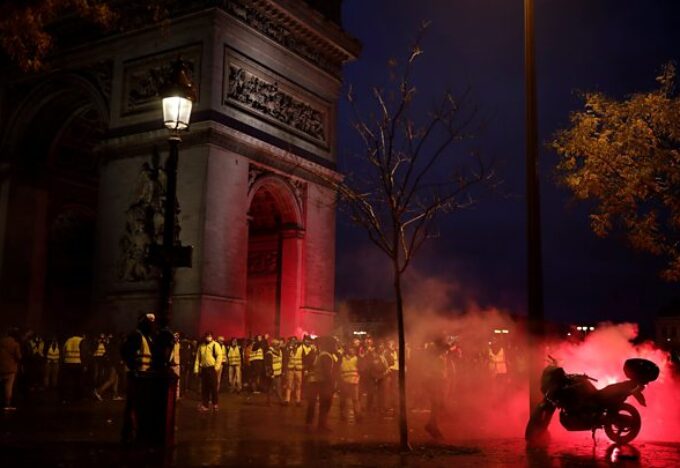 السترات الصفراء