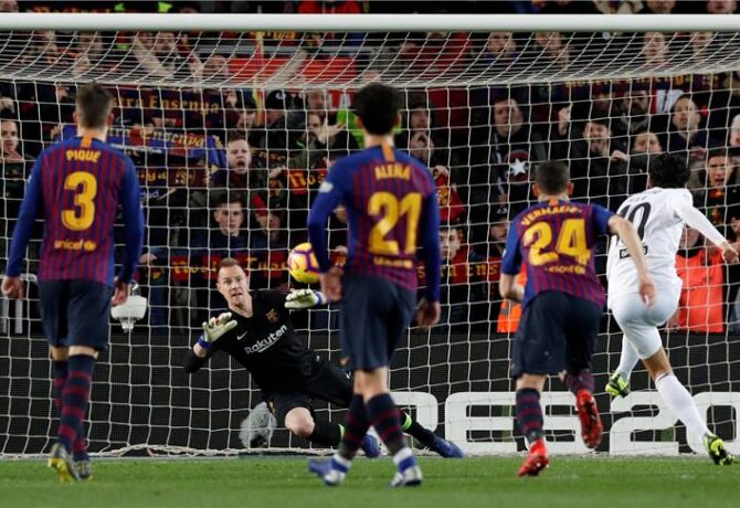 برشلونة وفالنسيا