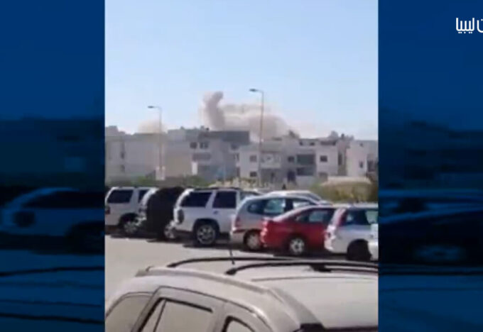 عناصر حفتر تقصف بصواريخ الغراد منطقة أبوسليم السكنية بالعاصمة طرابلس