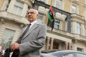 السفير الليبي لدى بريطانيا محمود الناكوع 