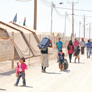 تدفق اللاجئين السوريين يرهق الاقتصاد الأردني