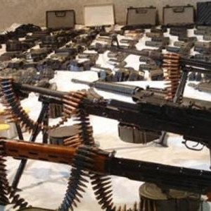 أسلحة مهربة من ليبيا 