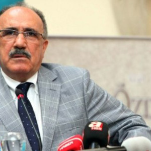 بشير أتالاى نائب رئيس الوزراء التركى