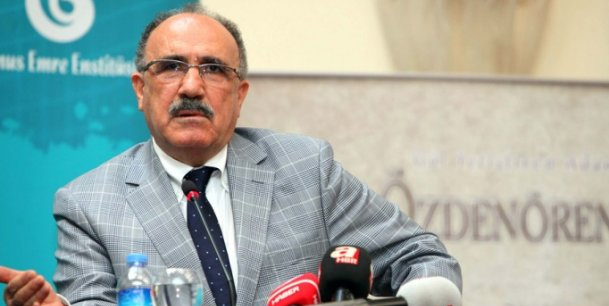 بشير أتالاى نائب رئيس الوزراء التركى