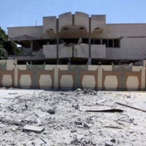 باب العزيزية 