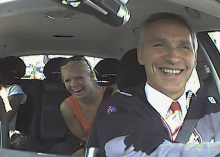 'زبائن' شتولتنبرج اعترفوا بسوء قيادته