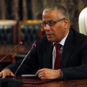 رئيس وزراء ليبيا يهدد بإغراق أي ناقلات تحاول الوصول إلى موانئ يسيطر عليها المحتجون