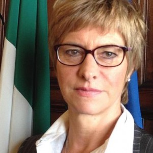 وزيرة الدفاع الإيطالية روبيرتا بينوتي 