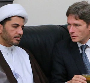 اجتماعات مالينويسكي المتحيزة أثارت غضب المنامة