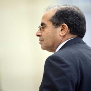 محمود جبريل في قصر الإليزيه في باريس (أ.ف.ب)