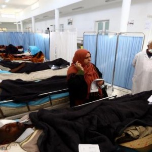 من مستشفى مدينة زوارة (الأناضول)