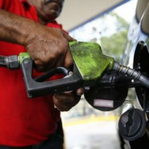 النفط يعاود الهبوط والخام الأمريكي يغلق منخفضا - أرشيفية 