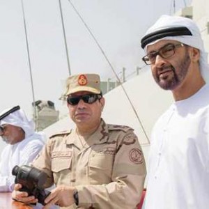محمد بن زايد وقائد الانقلاب العسكري في مصر عبد الفتاح السيسي 
