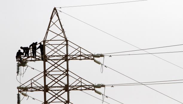 الاشتباكات تكبد شركة الكهرباء الليبية خسائر كبيرة (أرشيف/Getty)