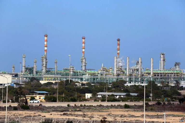بين تونس وليبيا.. اكتشاف مساحات شاسعة من احتياطيات النفط والغاز