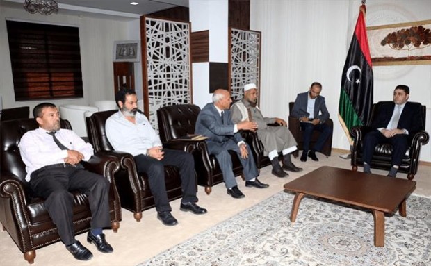 f235a2c883c1ba1acbfc1e8d386355f6