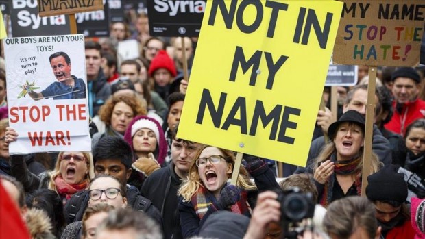 تباين حاد بشأن ضرب سوريا جوياً