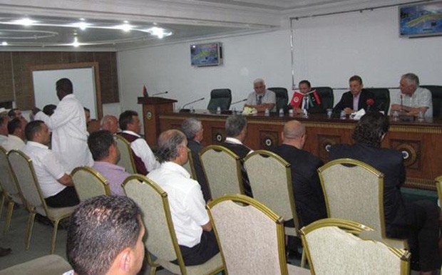 رجال الأعمال الليبيين والتونسيين