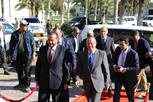 "كوبلر" يصل طرابلس ويلتقي رئيس المؤتمر الوطني العام