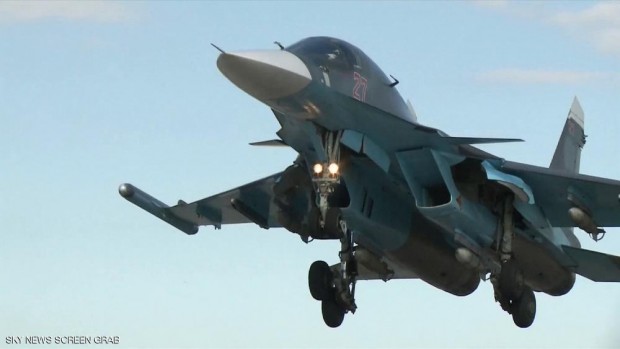 مقاتلة روسية تنطلق من مطار حميميم العسكري في اللاذقية