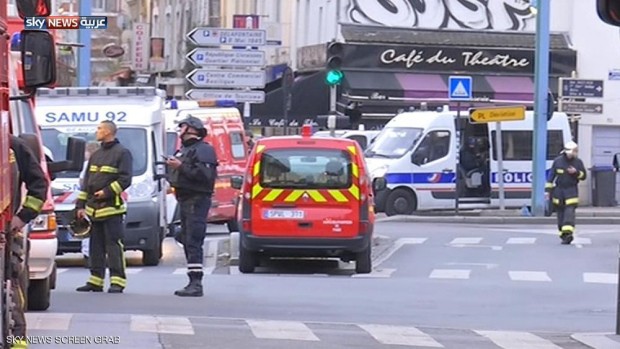 مقتل مشتبهين بينهما انتحارية شمالي باريس