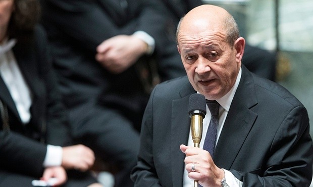 وزير الدفاع الفرنسي