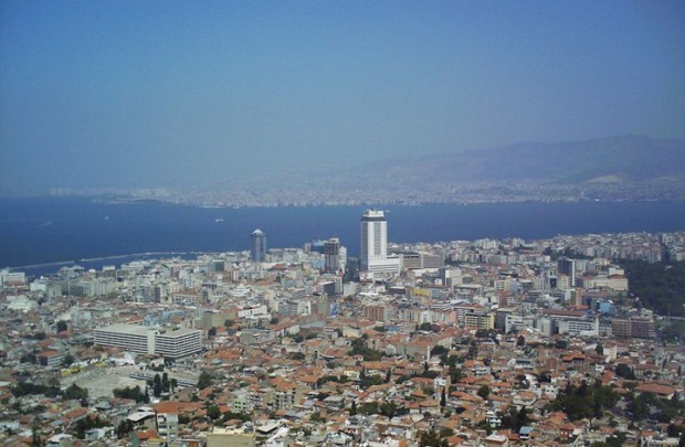 المساعي الإقتصادية لبعض الدول لإستغلال مكان تركيا الشاغر -انترنت