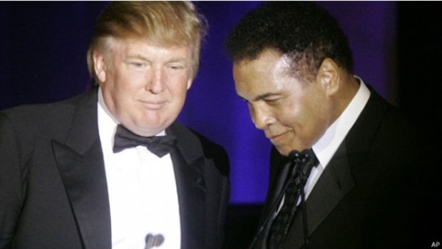 صورة من عام 2007 تجمع بين محمد علي وترامب 