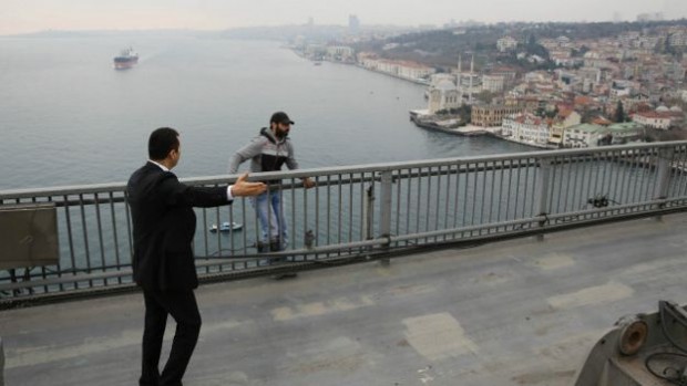 151225225349_erdogan_bosphorous_bridge_suicide_640x360_ap_nocredit