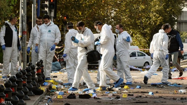 آثار التفجير الذي ضرب أنقرة في أكتوبر الماضي