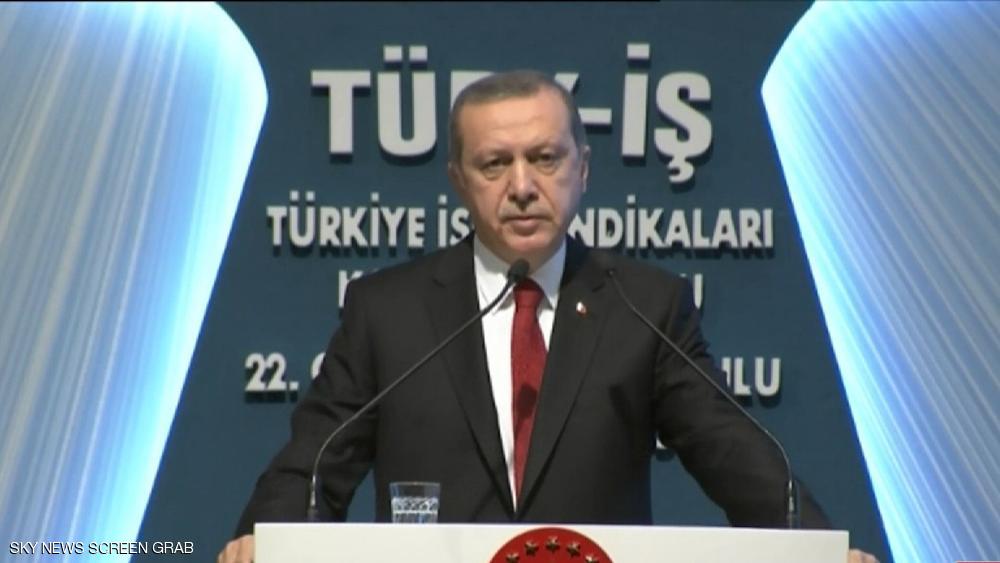 أردوغان خلال كلمته التي انتقد فيها الاتهامات الروسية له ولحكومته بالتعامل مع تنظيم الدولة