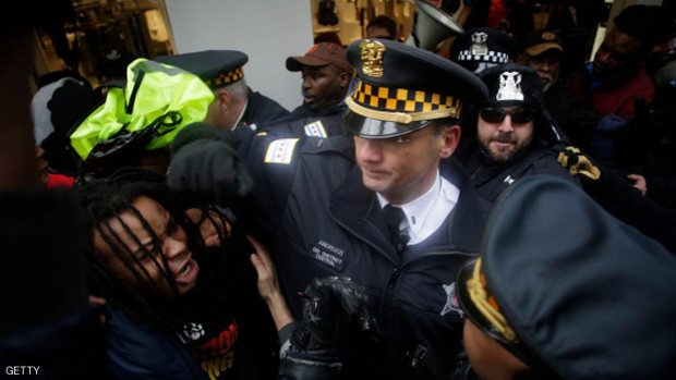 أقارب الضحيتين طالبوا بمحاسبة رجال الشرطة